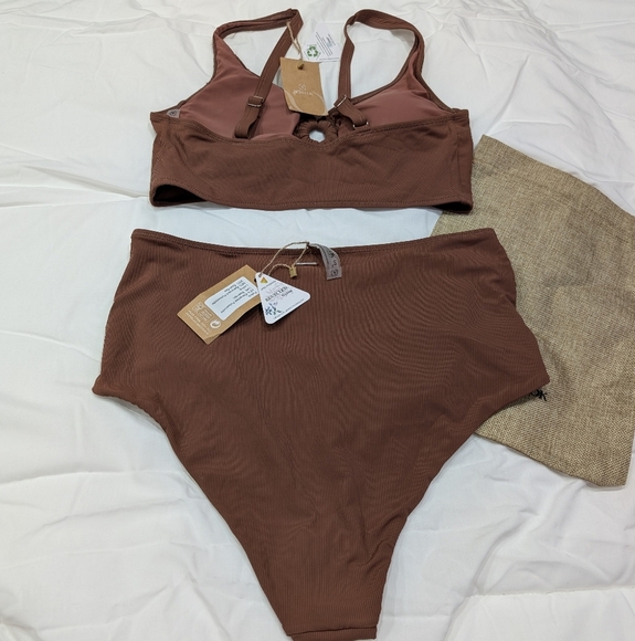 BNWT / berlook /US 16/ 1X / Caramel O-Ring Plus Size Bikini Set - Picture 2 of 3